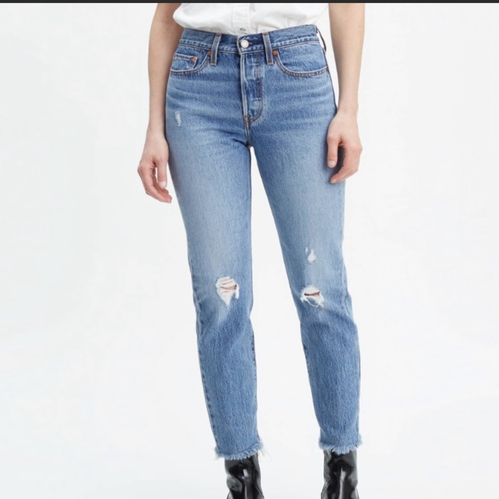 Levi’s wedgie jeans!